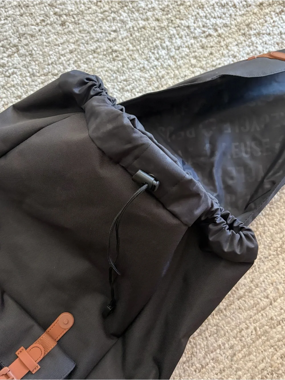 Herschel Supply Company pre owned